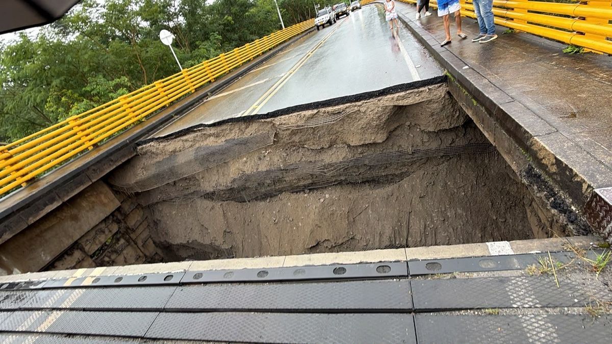 La creciente del río Ariari provocó una grave afectación en la vía de acceso al puente La Amistad, corredor que conecta a los municipios de Cubarral, El Dorado y El Castillo, en el Meta.