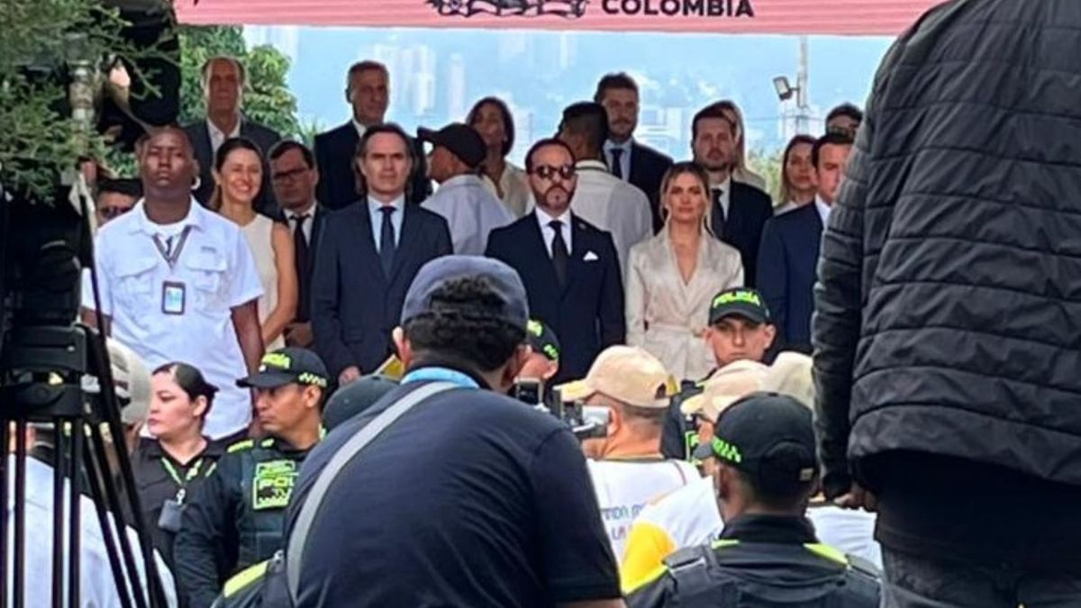 El alcalde Federico Gutiérrez y el presidente electo Abelardo de la Espriella participaron en los actos del Día de la Independencia en Medellín