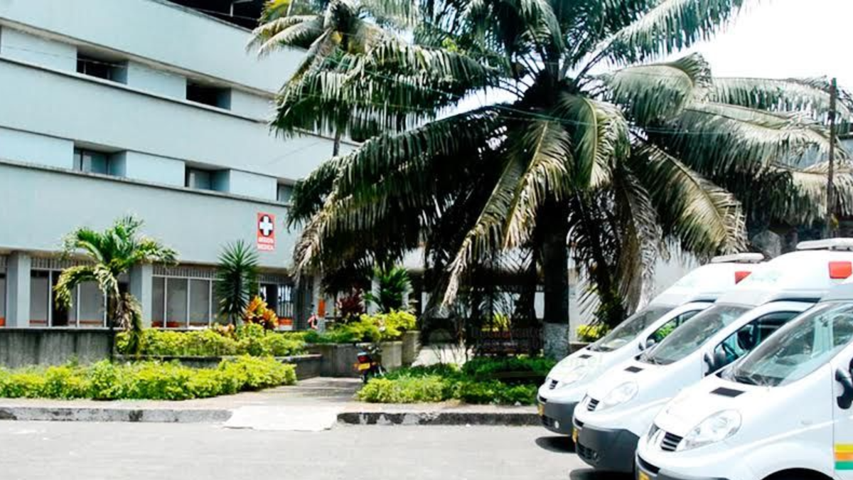 Médicos del Hospital Luis Ablanque de la Plata de Buenaventura denunciaron retrasos en sus pagos.
