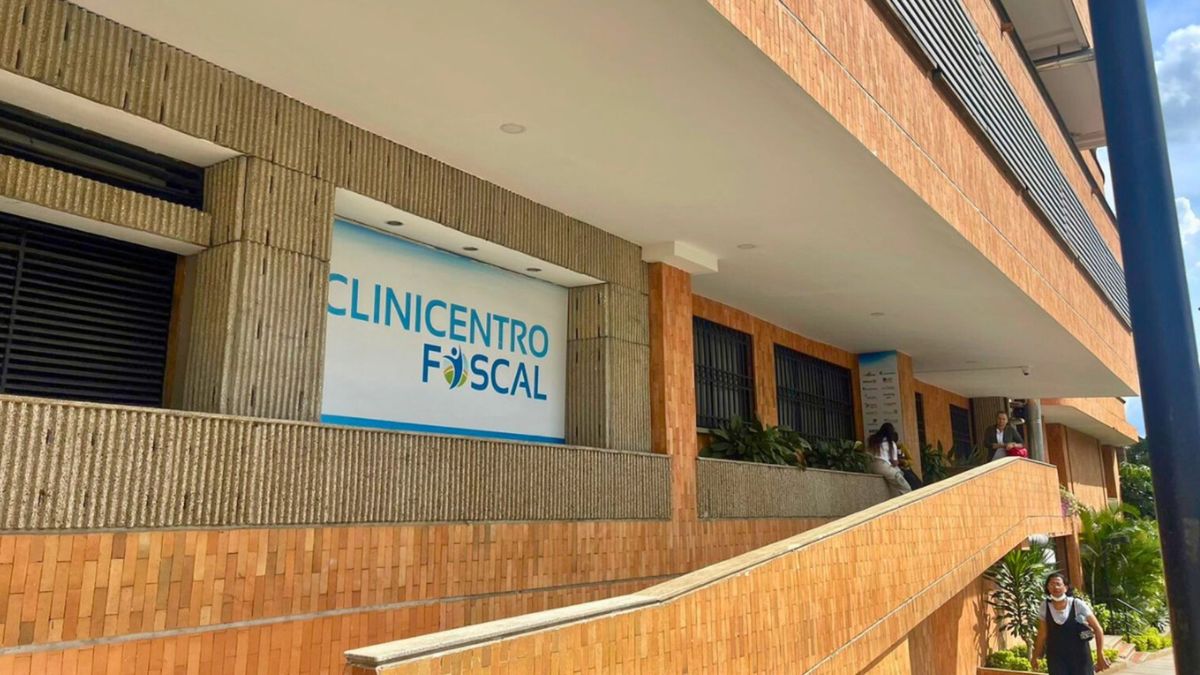 Supersalud envía comisión a clínica Foscal tras denuncia de paciente que esperaba una cirugía.