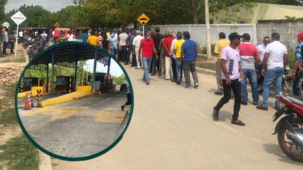 Comunidad de Sabanalarga (Atlántico) y su inconformidad con el peaje de acceso a la población.