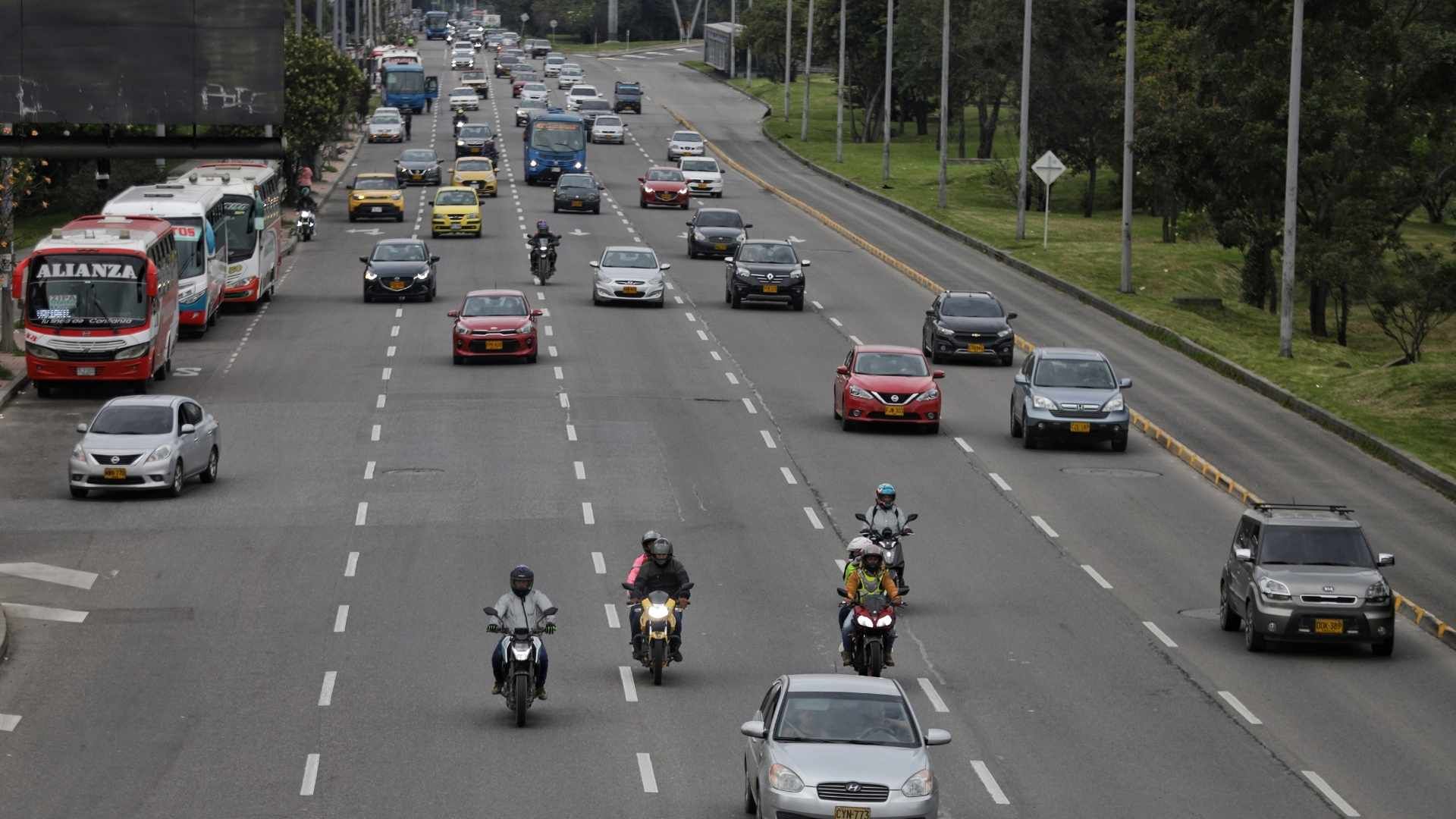 El Ministerio de Transporte fijó nuevas reglas para legalizar los vehículos registrados a nombre de persona indeterminada.