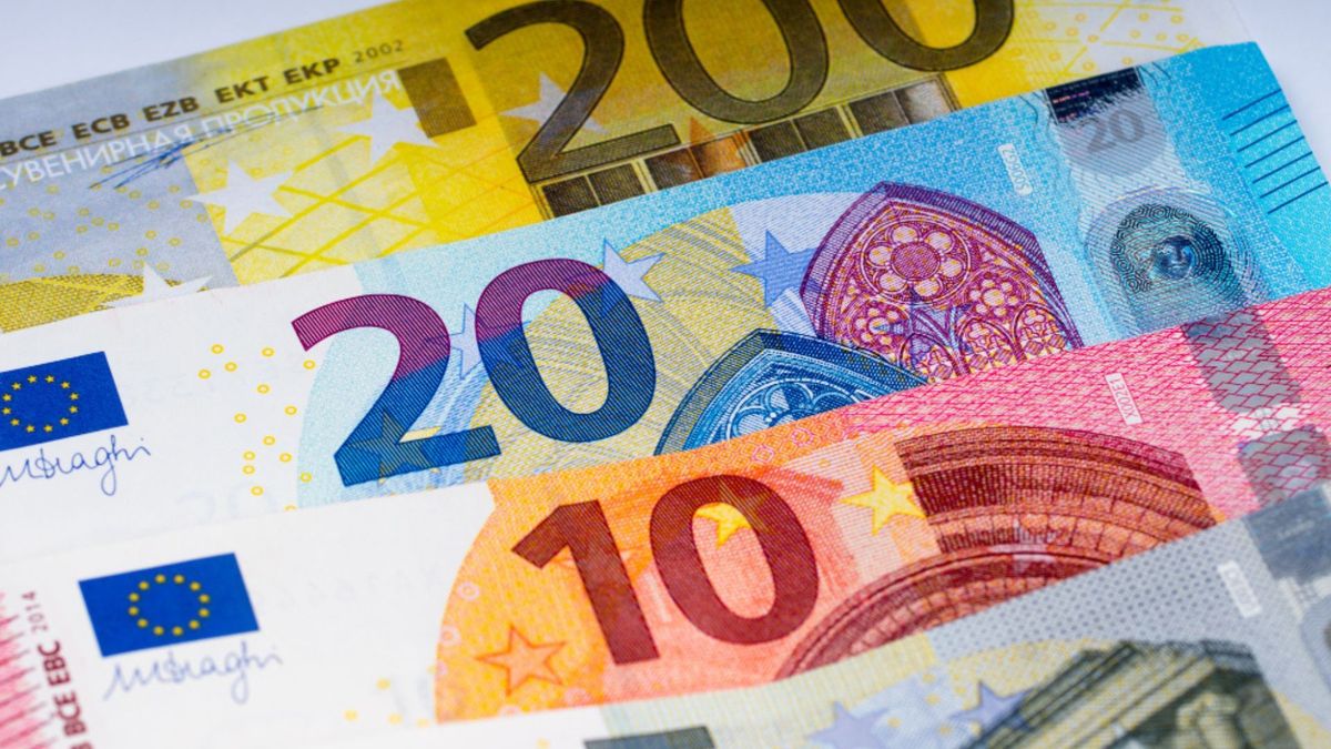 Para las personas que necesitan comprar o vender euros, las casas de cambio siguen siendo una de las opciones más utilizadas en diferentes ciudades del país.