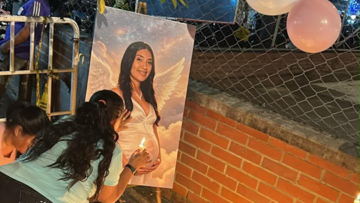 Familiares de María Camila Potosí realizaron una velatón en las últimas horas en la ciudad de Cali.