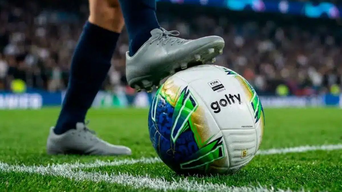 La pelota estará durante dos años en el fútbol colombiano.