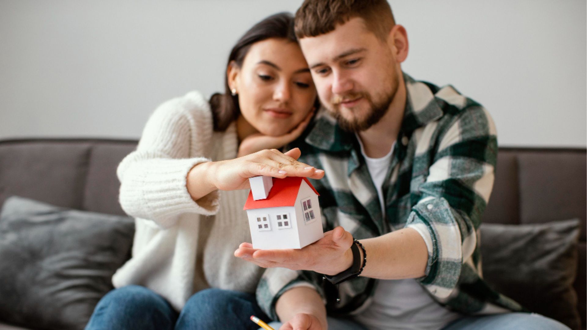 Esto significa que no hay una regla que dicte que quien desiste de comprar una vivienda pierda todo el dinero. 