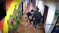 El rector José Ismael Peña Reyes confirmó que los hechos dejaron tres estudiantes lesionados, uno de ellos de gravedad.
