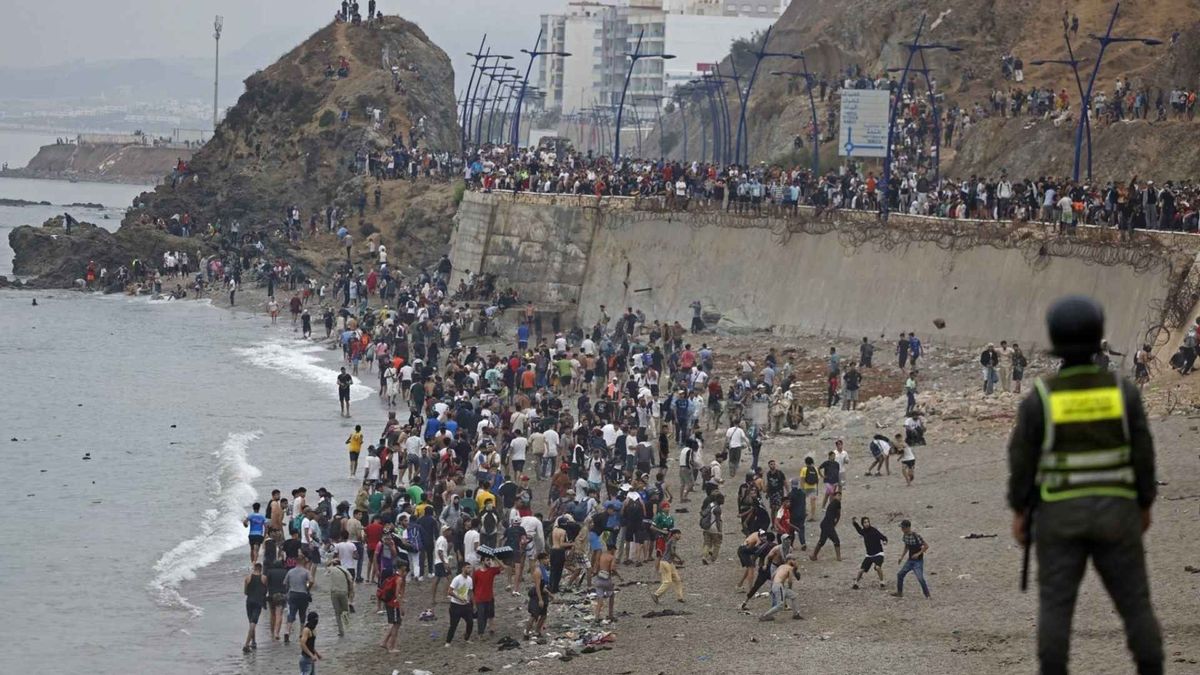 La crisis migratoria en Ceuta reabrió el debate sobre la soberanía de este territorio español ubicado en el norte de África.