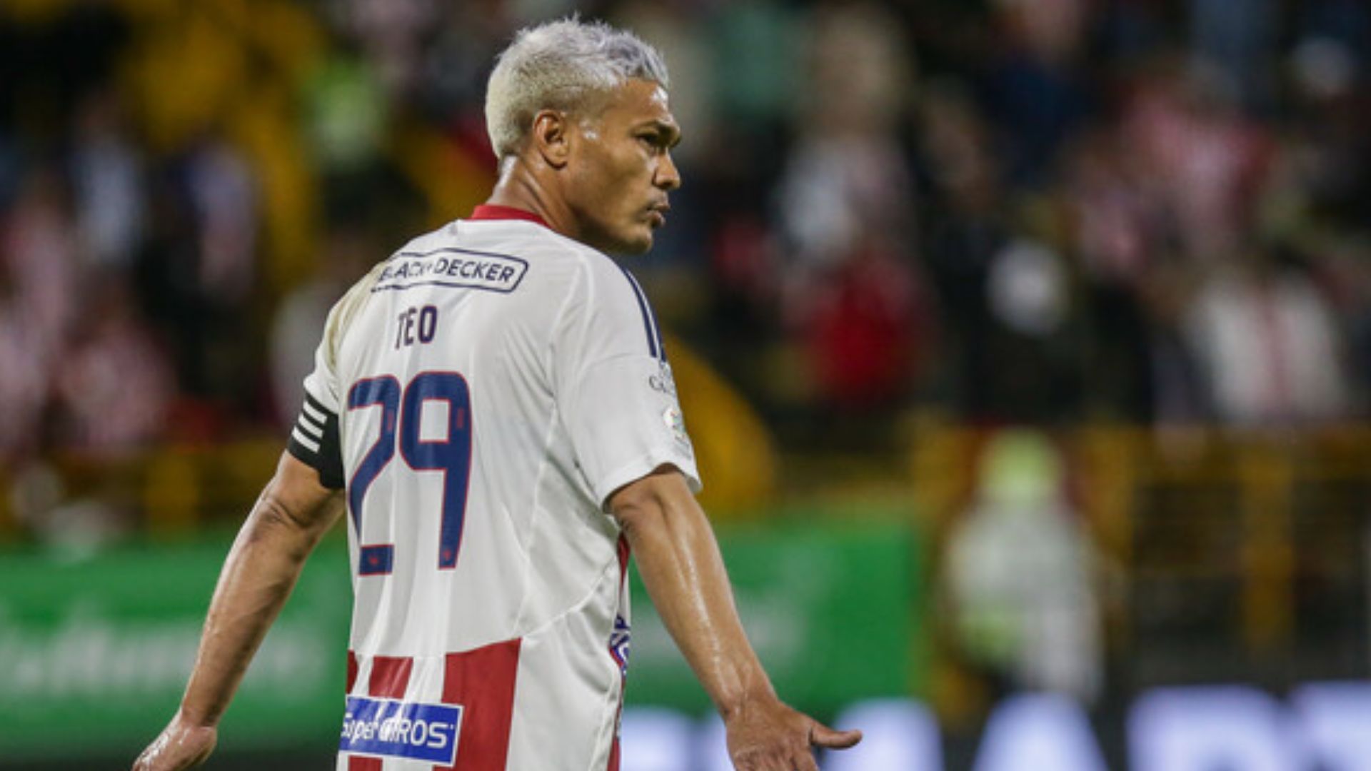 El delantero ganó varios títulos desde su regreso al club tiburón.