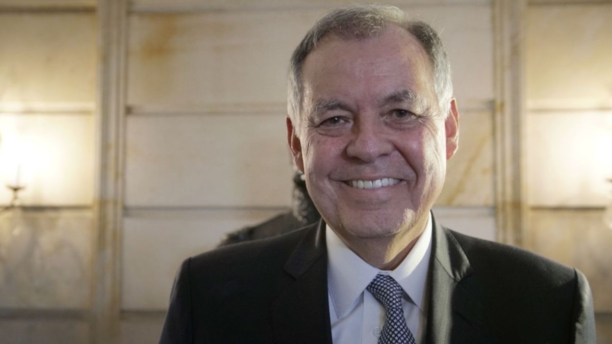 Los posibles nombramientos diplomáticos, la controversia por la posesión y la elección del próximo contralor concentran la atención política.