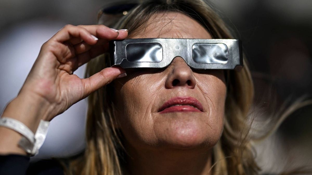 El eclipse solar total del 12 de agosto de 2026 será visible en España, Islandia y Groenlandia, mientras que en otras regiones se observará de forma parcial.