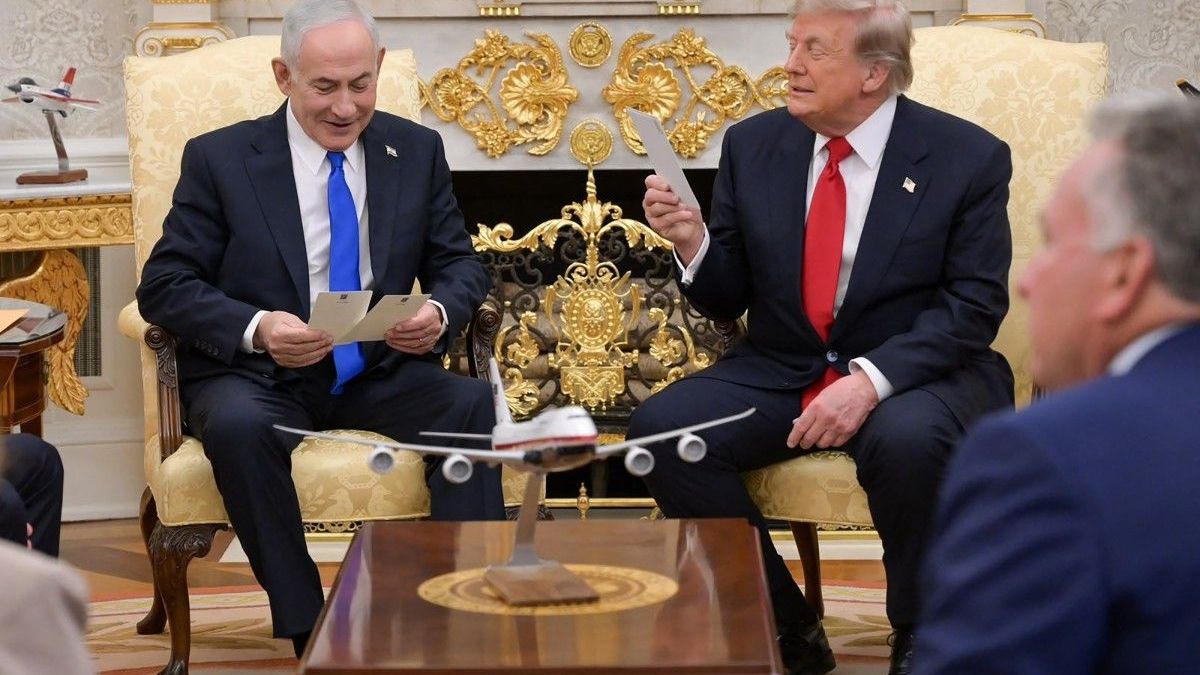 Primer ministro israelí, Benjamin Netanyahu (izquierda), reunido con el presidente estadounidense Donald Trump.
