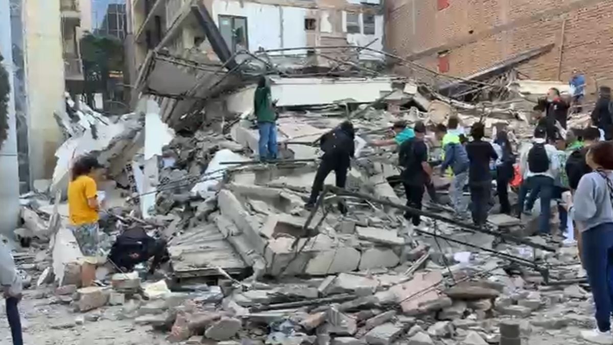 Uno de los lugares mencionados en los reportes fue precisamente el entorno de la Catedral de Pereira, ubicada en el centro de la ciudad, donde la emergencia generó preocupación entre quienes permanecían en las calles.