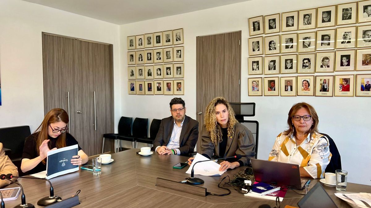 Ministra de Trabajo: Natalia López Fuentes