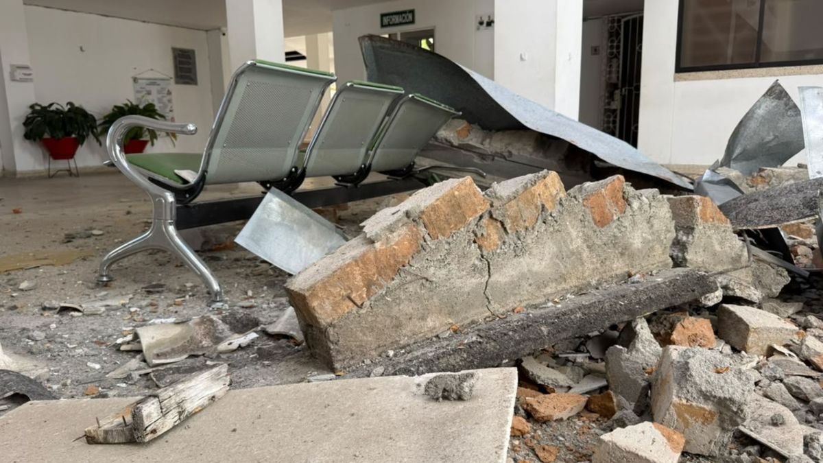 El techo colapsó y dejó daños en varias zonas del hospital de Roldanillo, Valle