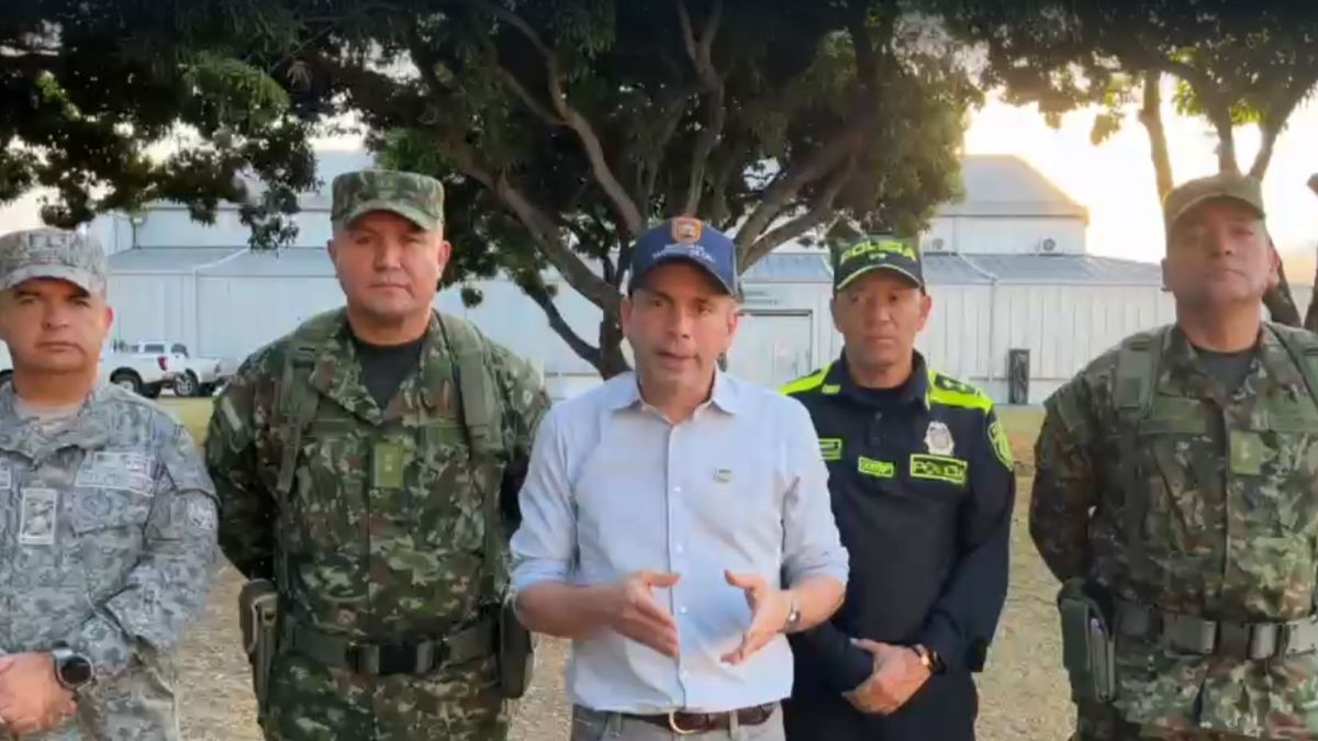 Alcalde de Cali, Alejandro Eder, anuncia toque de queda y militarización