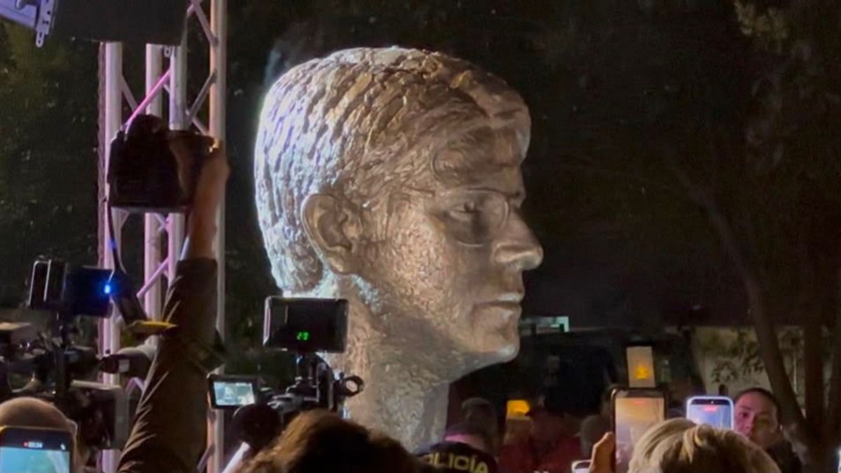 Monumento en homenaje a Miguel Uribe Turbay