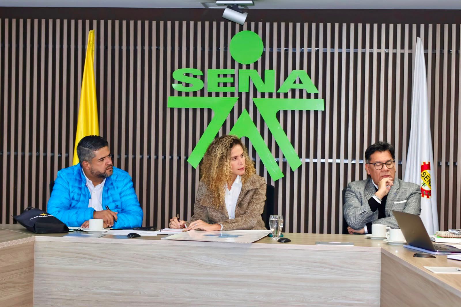 La ministra del Trabajo, Natalia López Fuentes, se trasladó a las instalaciones del SENA 