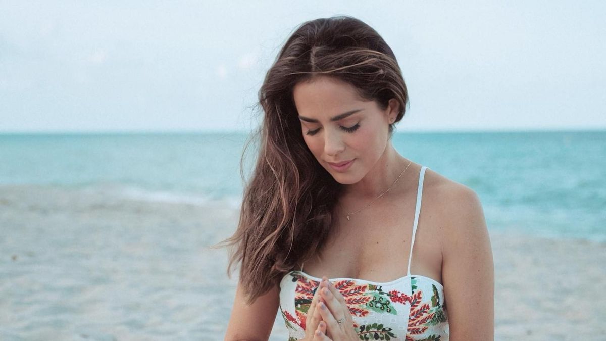 Danna García compartió fotografías junto a su padre tras confirmar su fallecimiento.