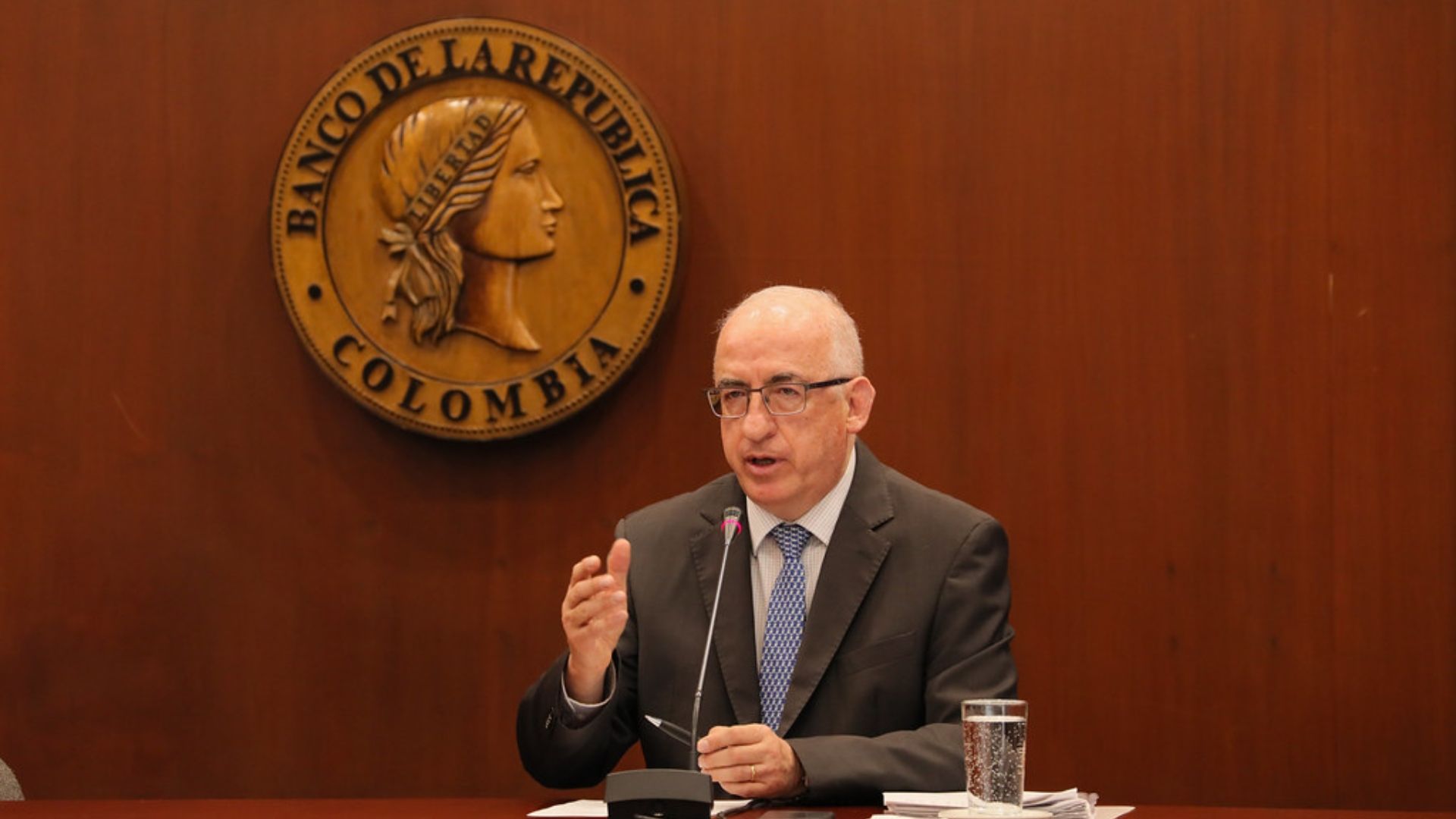 Leonardo Villar Banrep