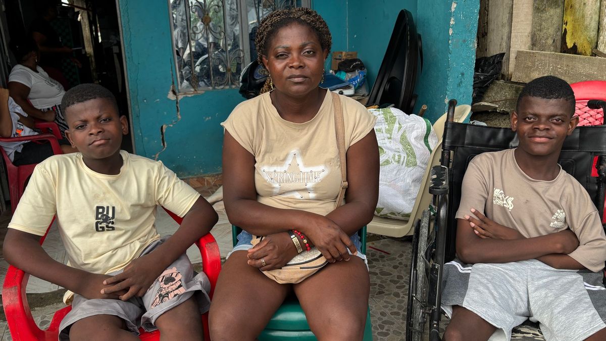 Familia de la invasión habi en Quibdó