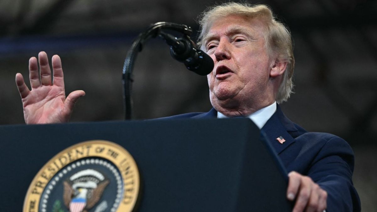 El presidente Donald Trump firmó un decreto que plantea cambios en la manera como se establecen las vacunas recomendadas para los menores.
