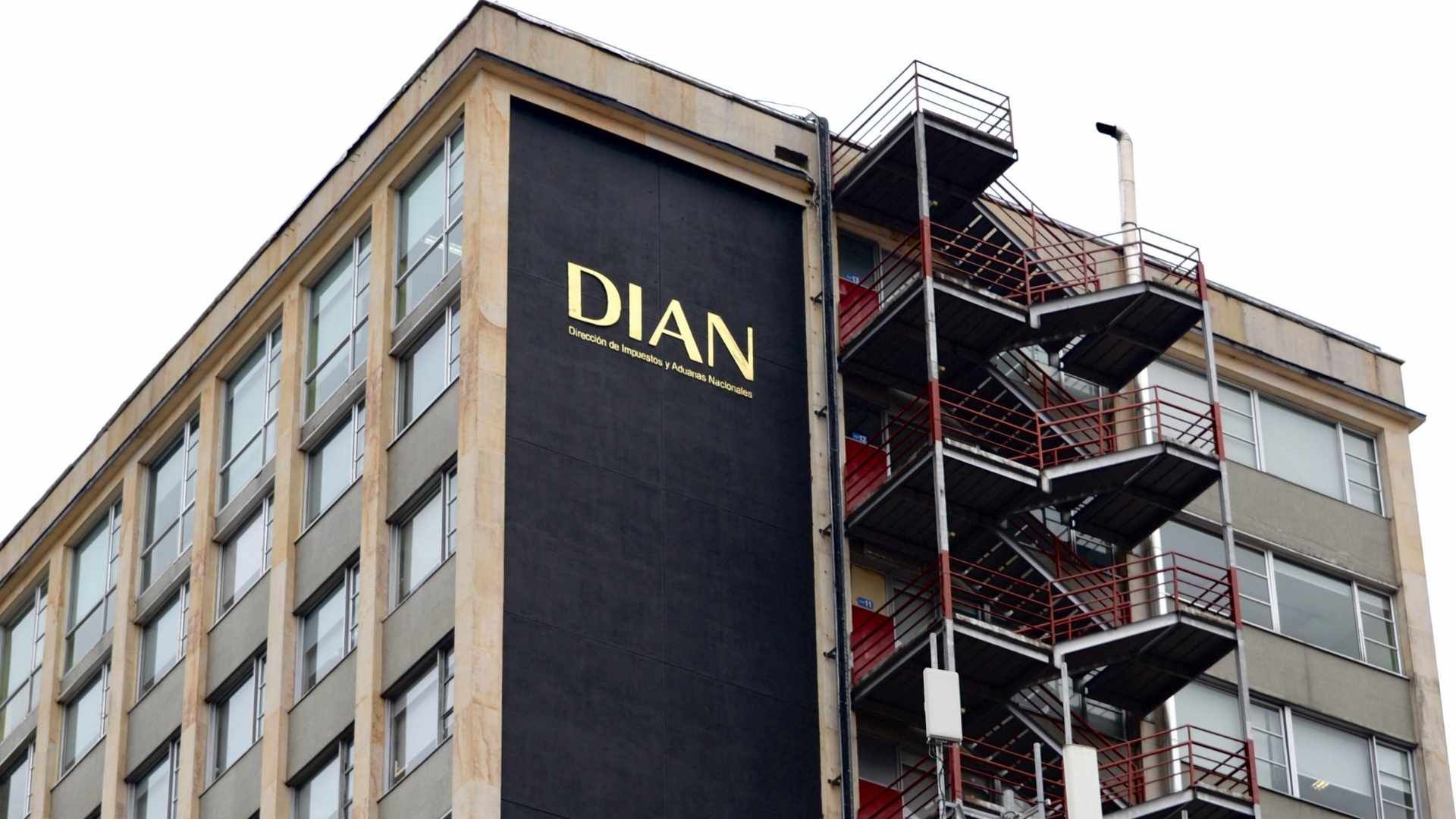 La DIAN estableció las fechas para la presentación y pago de la declaración de renta de personas naturales en 2026.