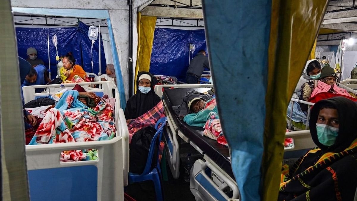 Víctimas terremoto en Indonesia