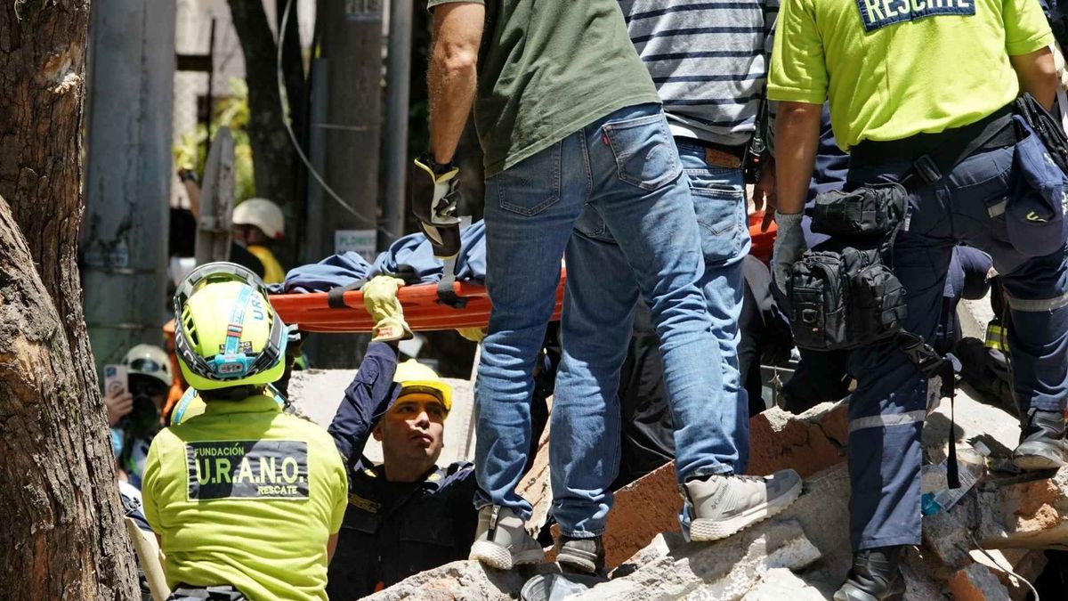 Una semana después del terremoto, continúan las labores de búsqueda y remoción de escombros en las zonas más afectadas.