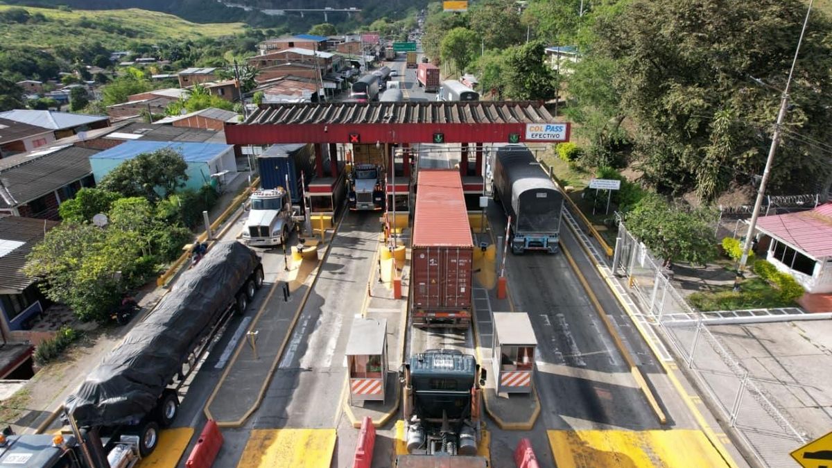 La Agencia Nacional de Infraestructura informó que continúa el monitoreo de vías para facilitar el traslado de maquinaria, equipos de emergencia y ayudas humanitarias