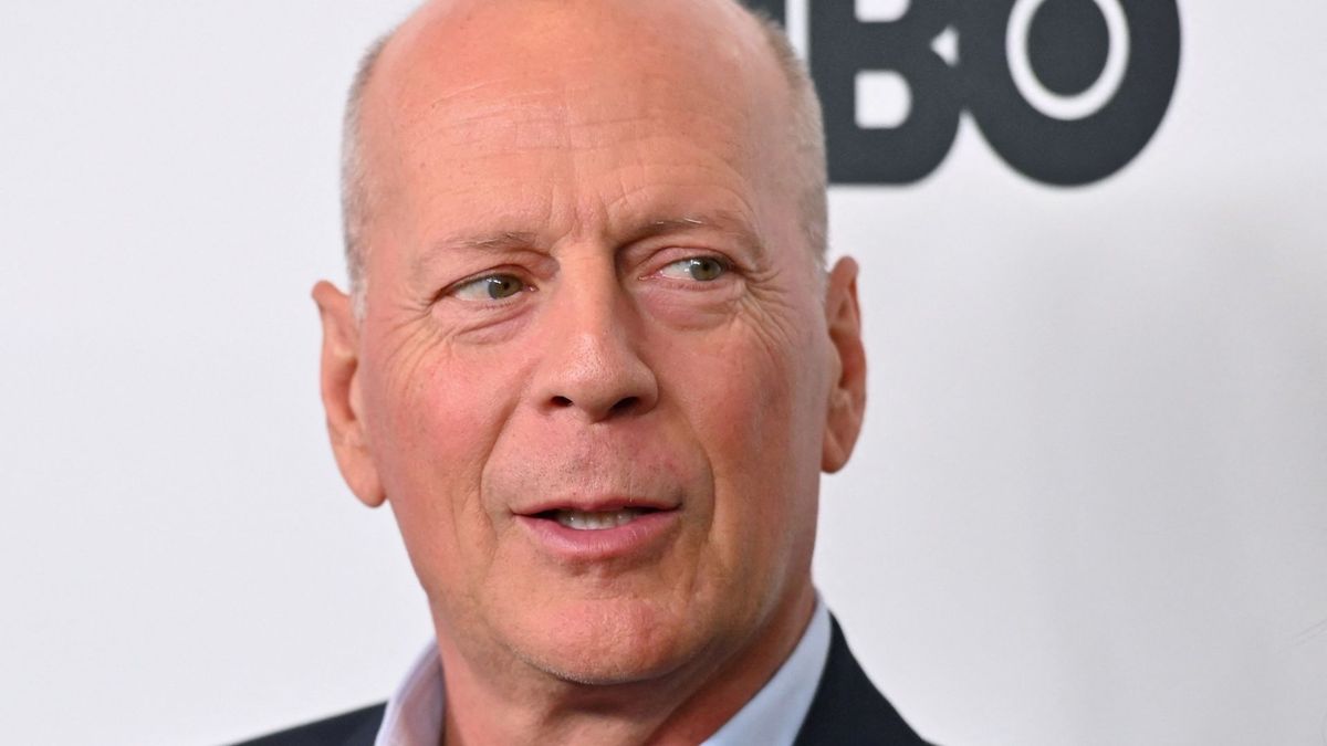 Bruce Willis junto a su hija Tallulah y Justin Acee durante la boda celebrada en Idaho.
