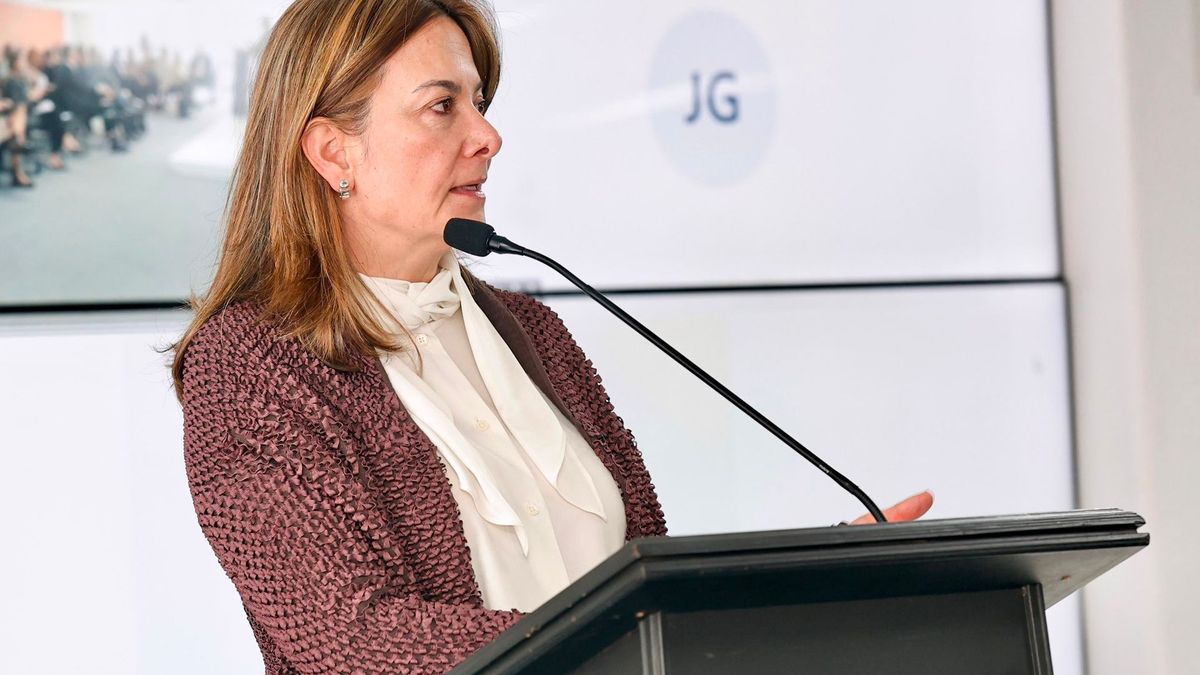 Ana María Vesga, Ministra de Salud.
