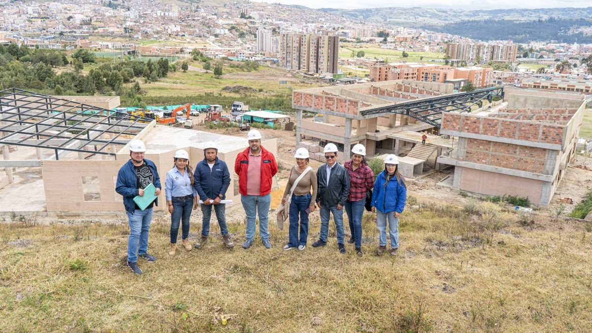 El director del Sena estuvo en sede Curubal-Manzanares, en Tunja.