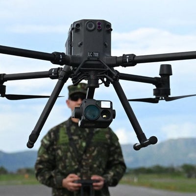La metamorfosis de la guerra que hereda De la Espriella: entre drones en los cielos y deudas sociales en la tierra