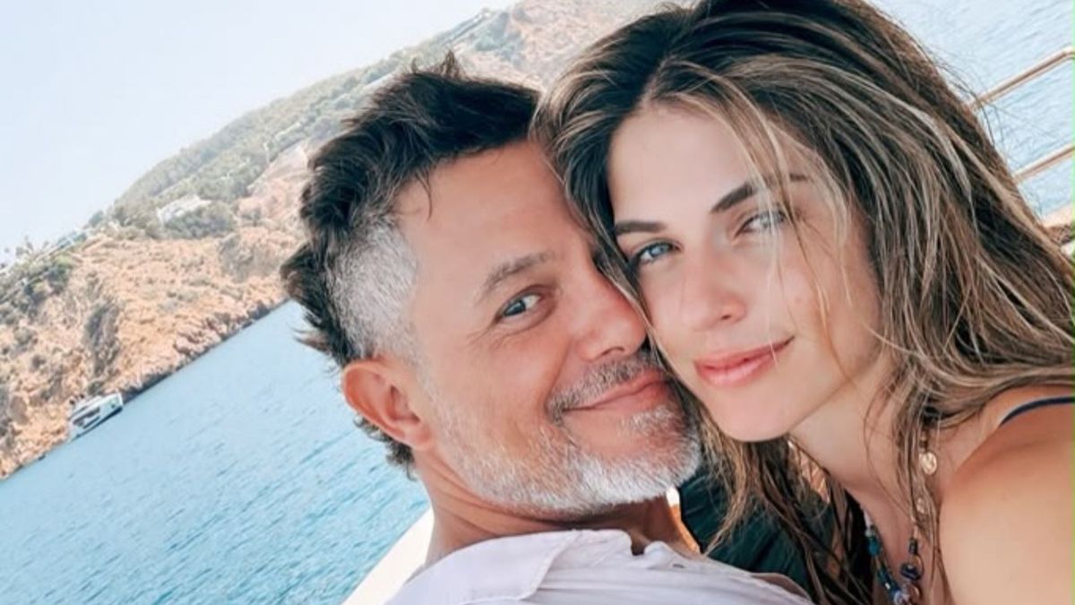 Stephanie Cayo y Alejandro Sanz