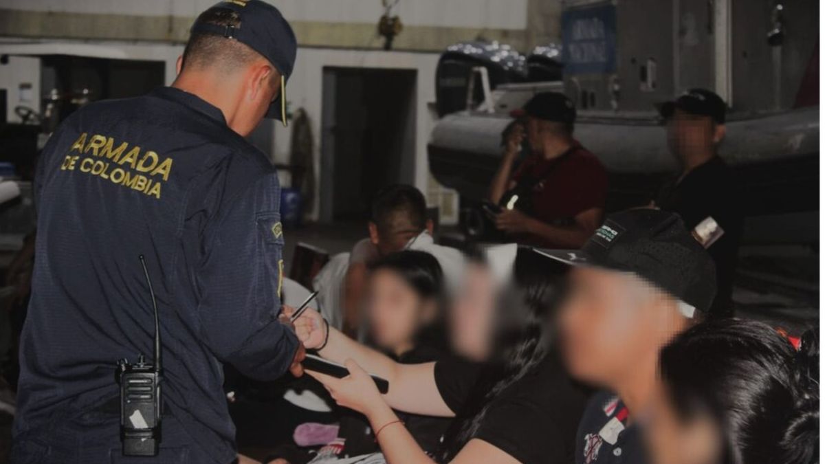 El mandatario ordenó iniciar un proceso de deportación de extranjeros irregulares.