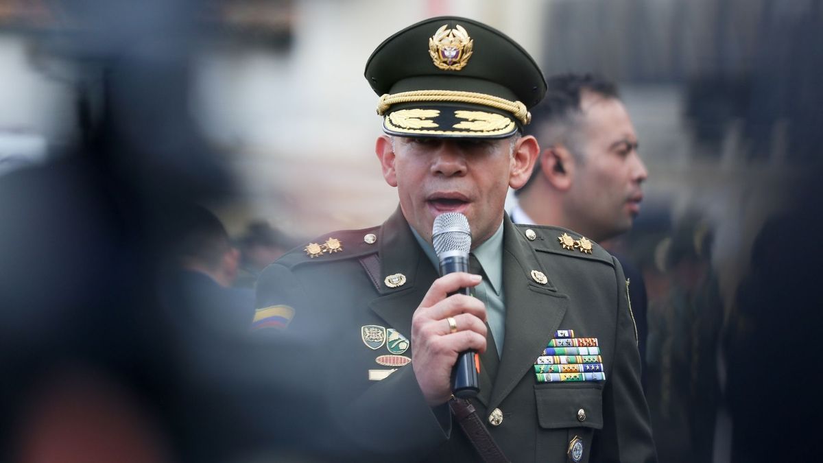 El general Giovanni Cristancho seguirá al frente de la Policía Metropolitana de Bogotá. Así lo ratificó el director de la Policía, el general Jesús Alejandro Barrera.