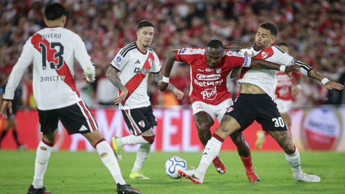 River y Santa fe jugaron por los octavos de final de la Copa Sudamericana.