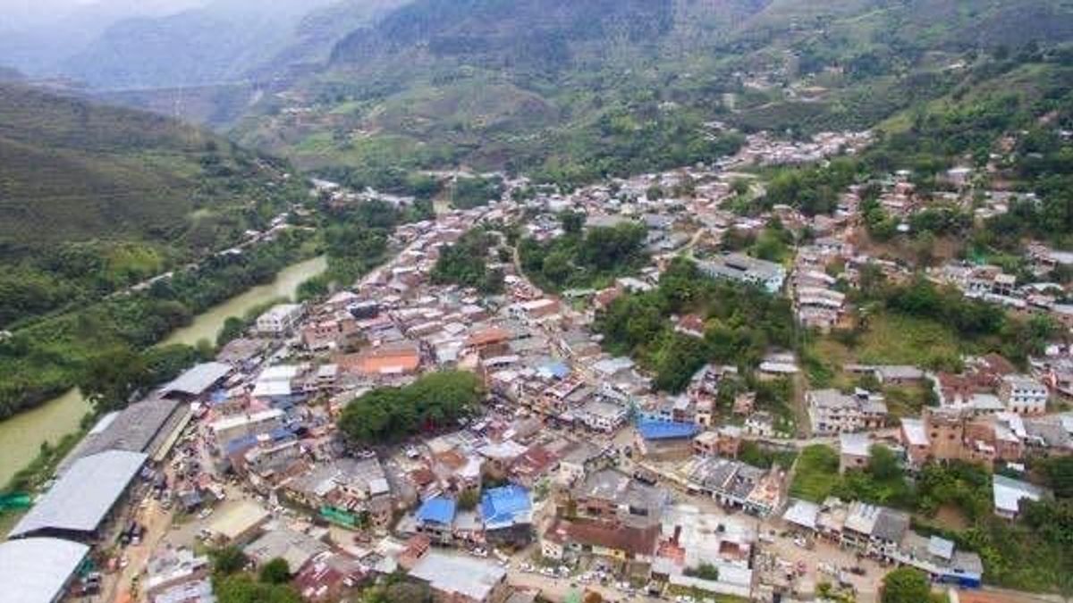 Ataques en tres poblaciones del Cauca que se registraron este viernes, dejan seis heridos