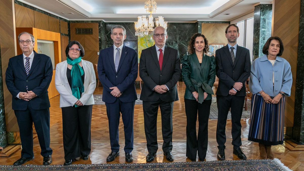 Miguel Gómez participa en su primera Junta del Banco de la República como ministro de Hacienda