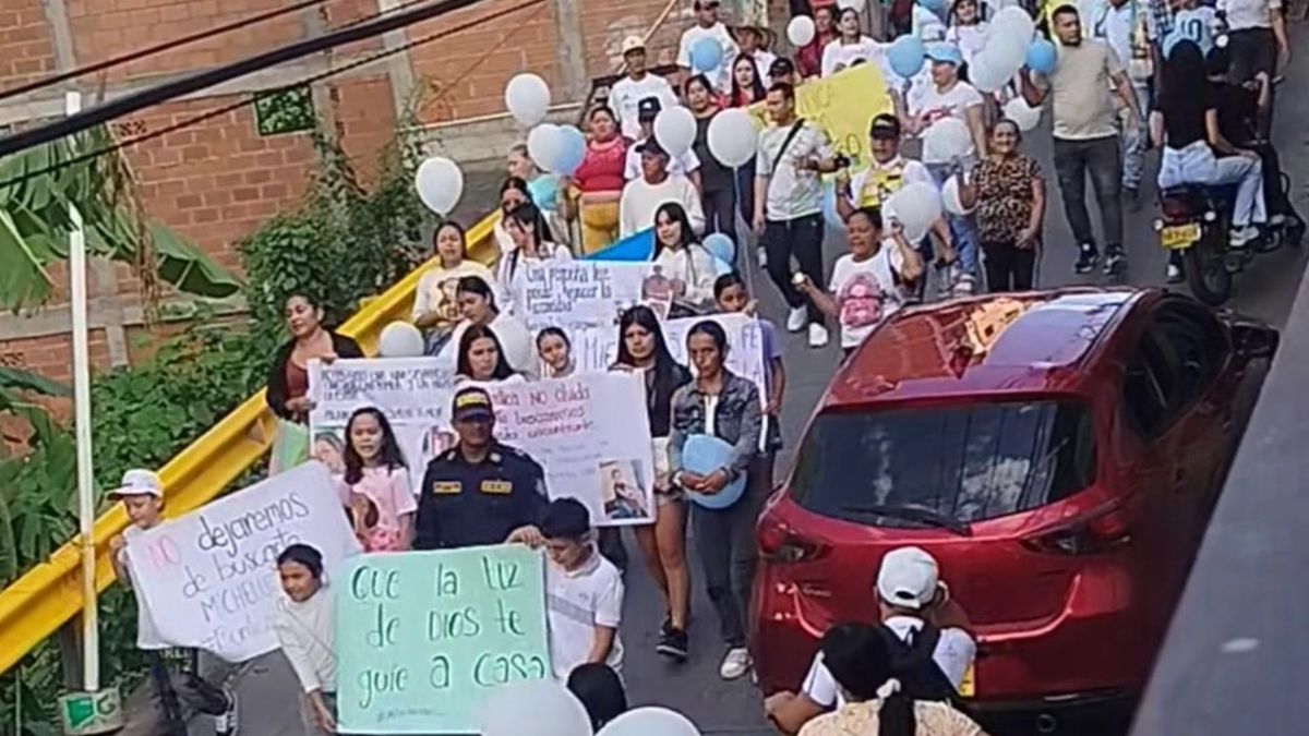 Marcha por el pronto regreso de la menor desaparecida.