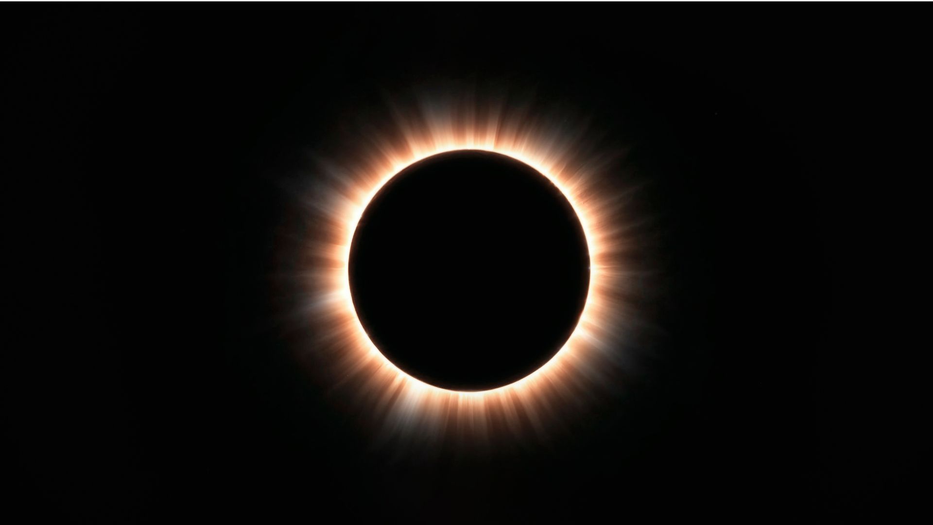Los eventos astronómicos llaman la atención de curiosos y fanáticos al mundo espacial.