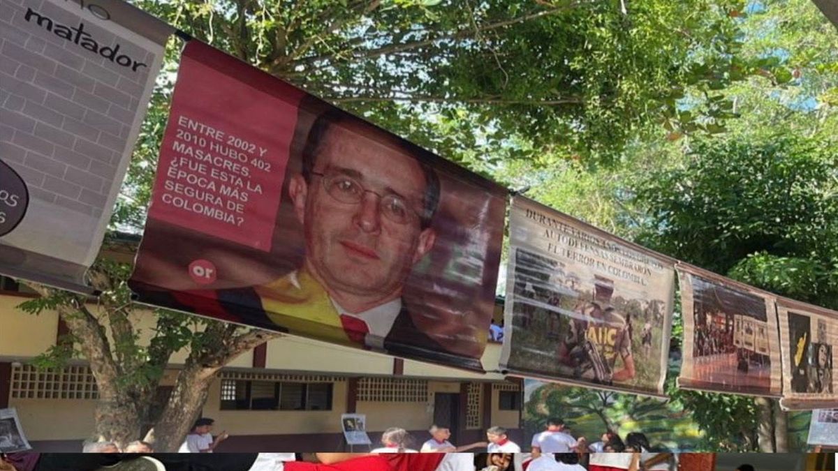 Álvaro Uribe colegio Sincelejo