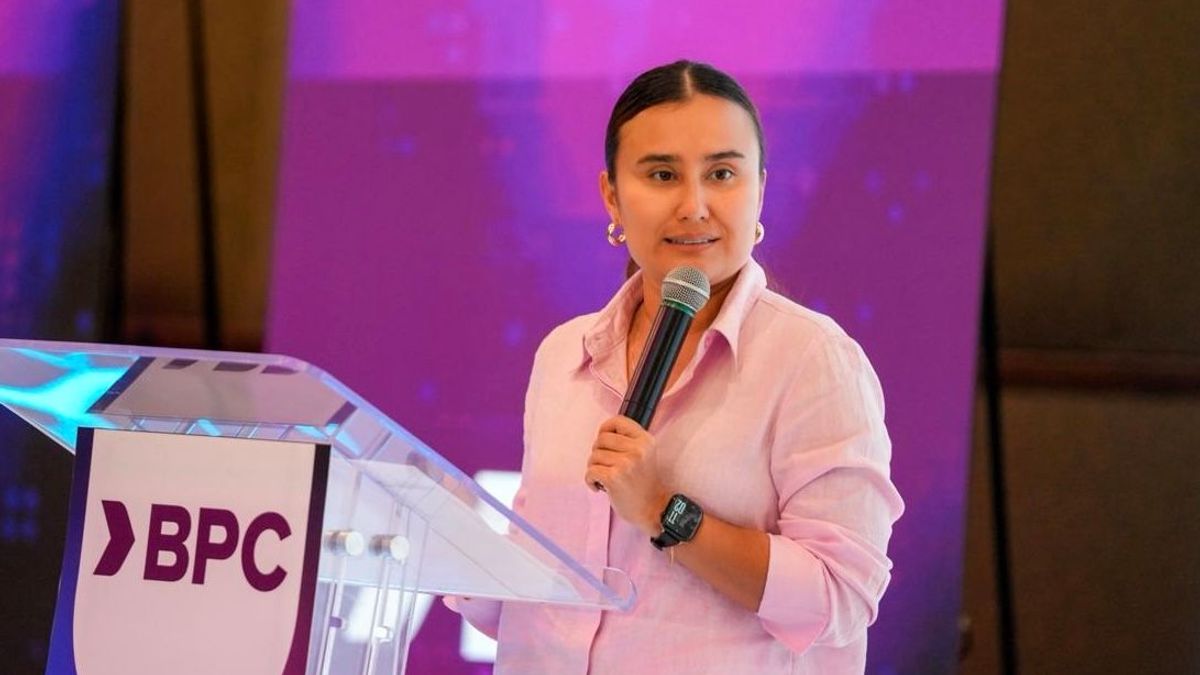 María José Navarro, exsupersolidaria