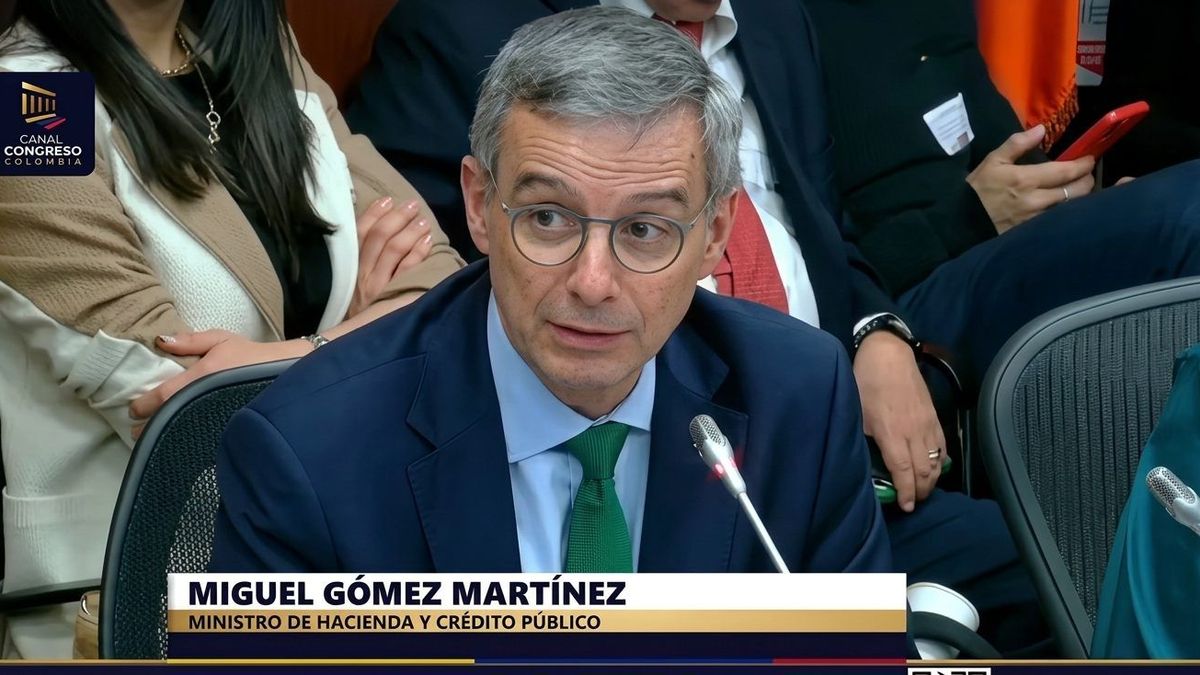 Ministro de Hacienda, Miguel Gómez Martínez