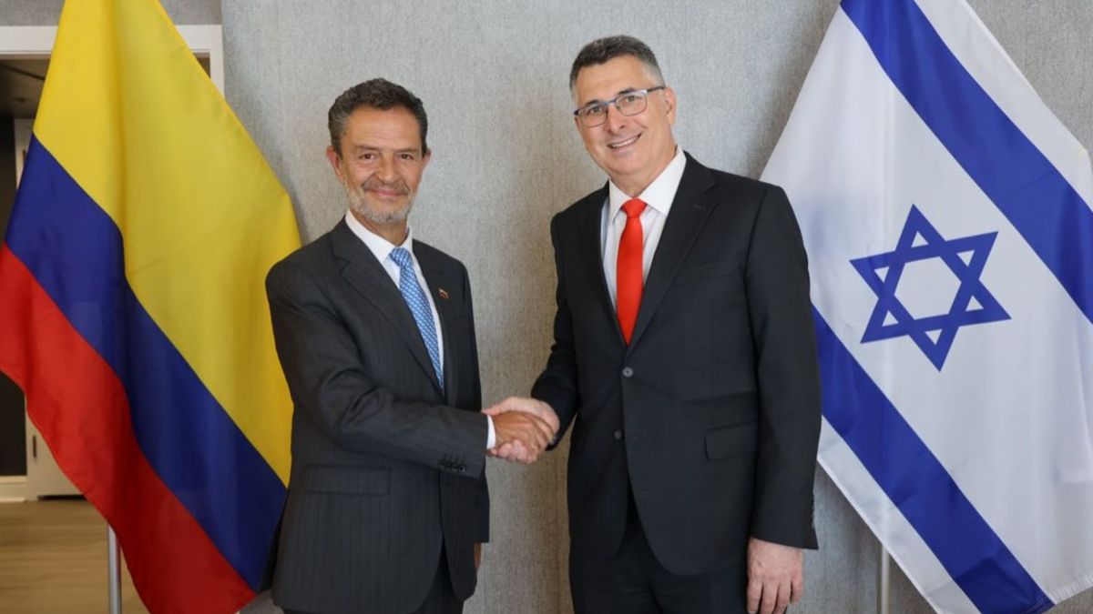 Canciller Omar Bula y el ministro de Relaciones Exteriores de Israel Gideon Saar