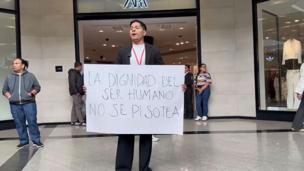 Protesta frente a Zara