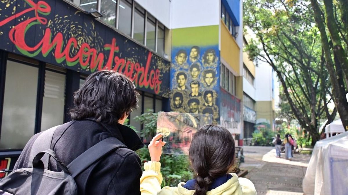 Mural del colectivo 82 de la Universidad Pedagógica Nacional