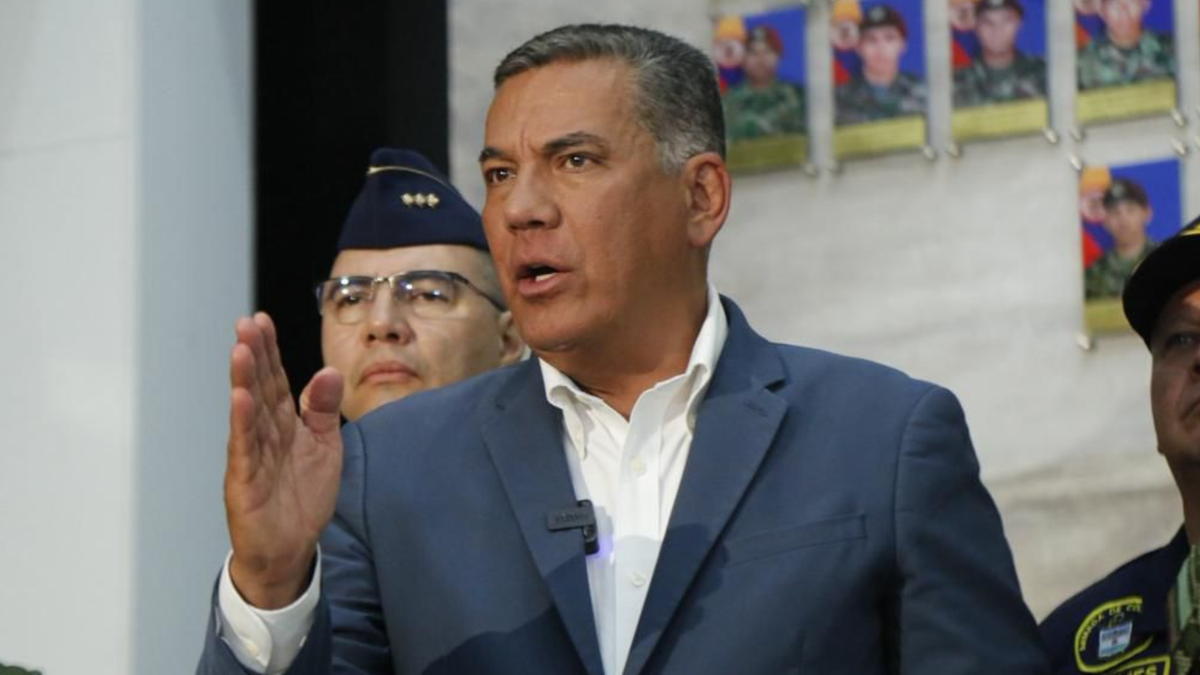 Ministro de Defensa, general (r) Jorge Eduardo Mora.