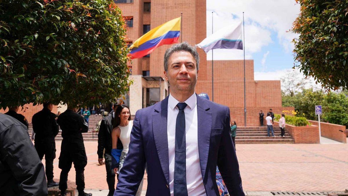 Misael Alberto Cadavid entregó a la Fiscalía declaraciones sobre presuntos pagos y negociaciones de contratos durante la administración Quintero.